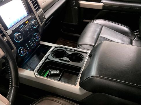 Used 2021 Ford F350 Lariat w/ Lariat Ultimate Package image 19