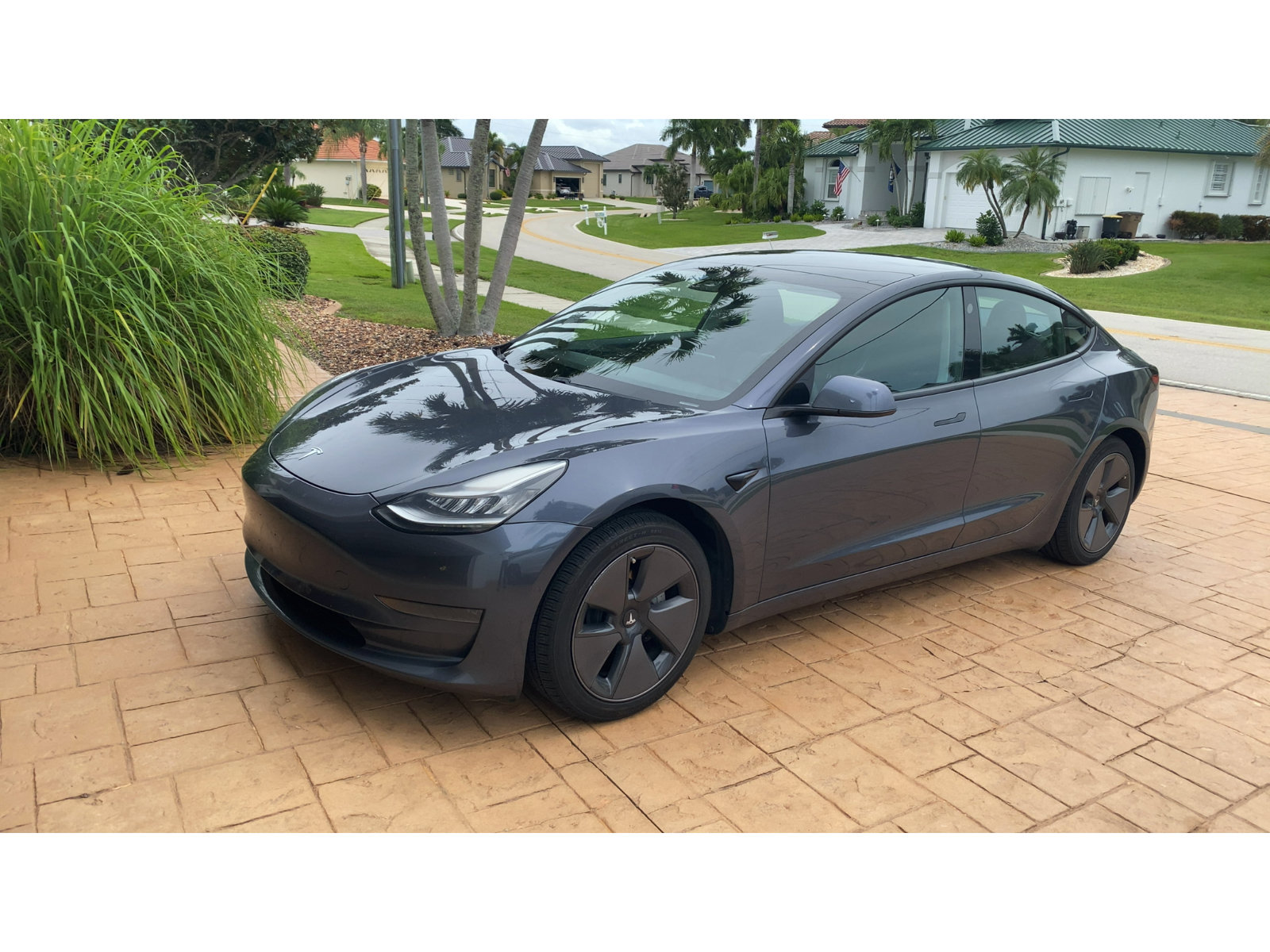 Used 2021 Tesla Model 3 Standard Range Plus RWD image 1