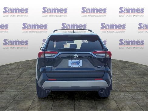 Used 2025 Toyota RAV4 Limited FWD image 6