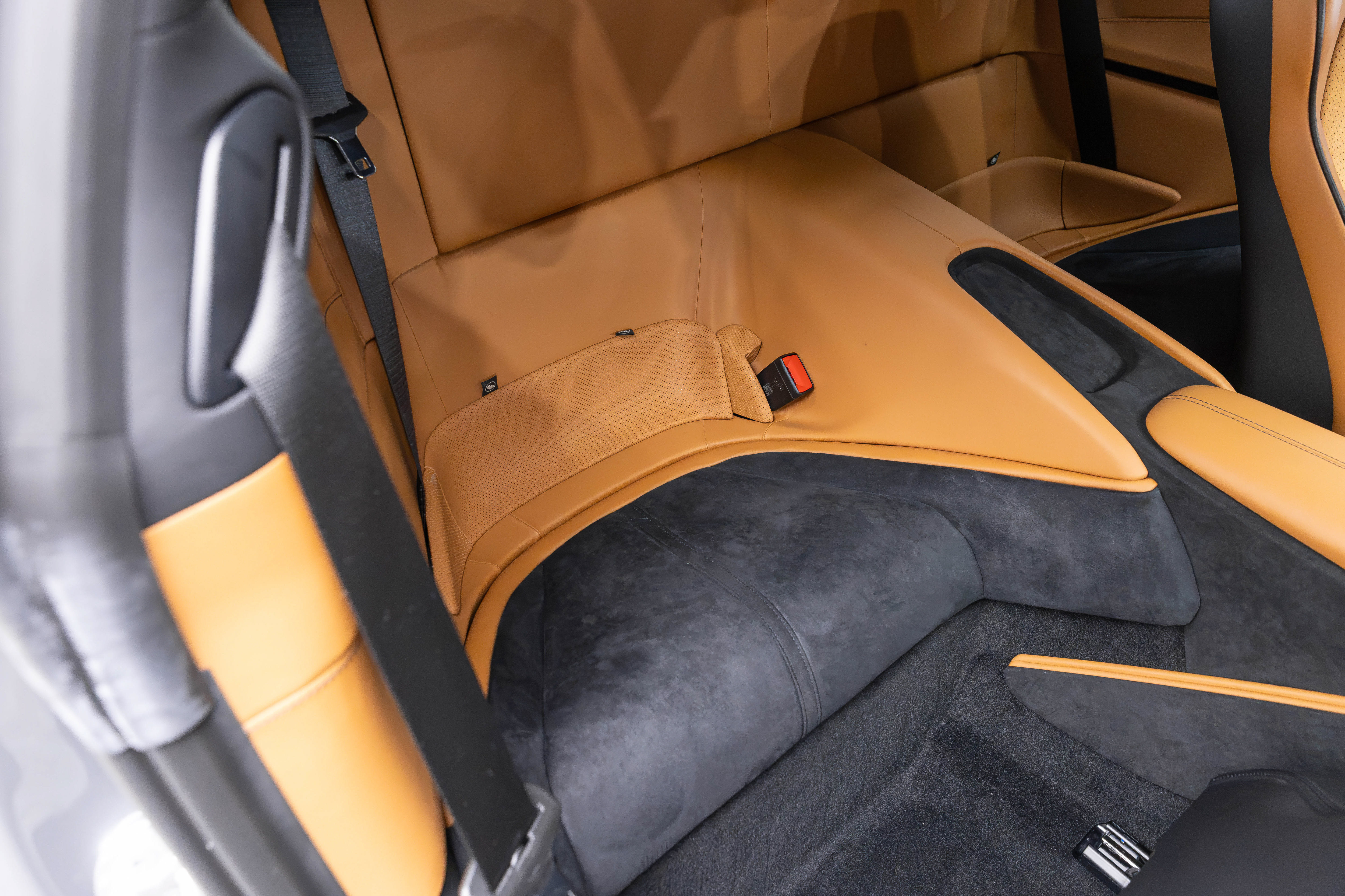 Used 2022 Ferrari Roma RWD image 49