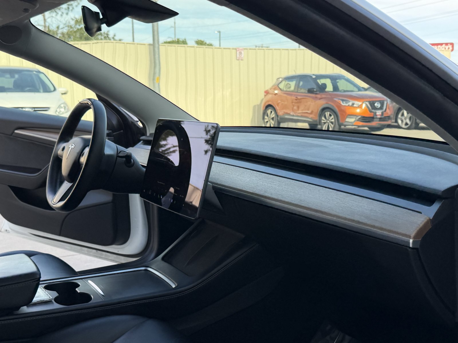 Used 2022 Tesla Model 3 Long Range AWD/4WD image 32