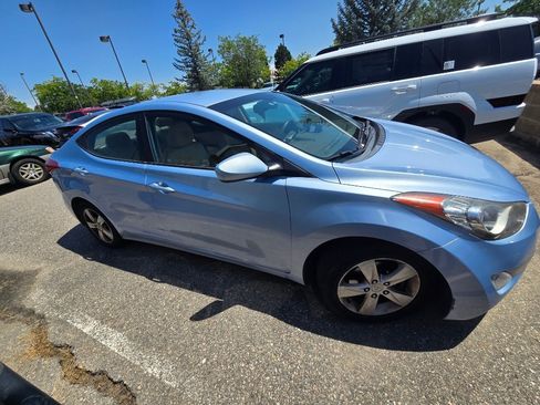 Used 2013 Hyundai Elantra GLS w/ Preferred Pkg FWD image 6