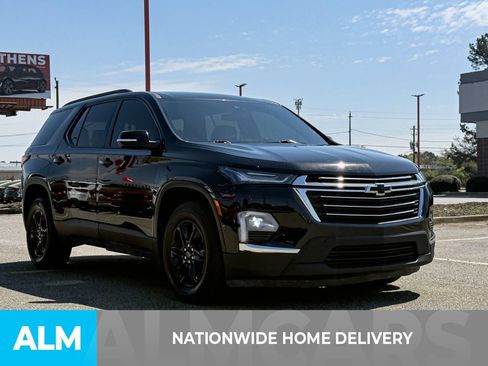 Used 2023 Chevrolet Traverse LT FWD image 4