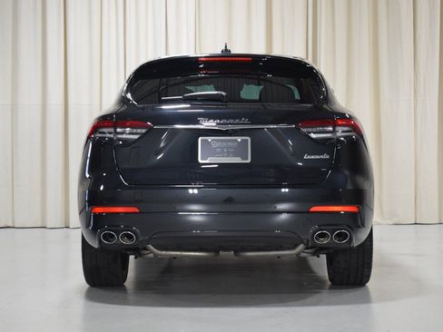 Certified 2023 Maserati Levante GT AWD/4WD image 14