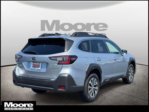 Certified 2023 Subaru Outback Premium AWD/4WD image 2
