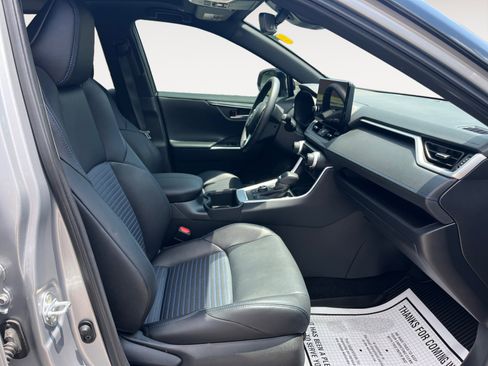 Used 2024 Toyota RAV4 XSE image 17