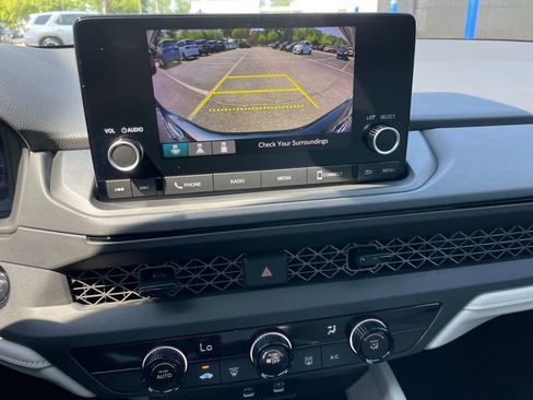 Certified 2025 Honda Accord LX image 16