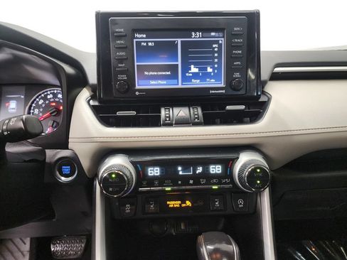 Used 2020 Toyota RAV4 XLE Premium AWD/4WD image 19
