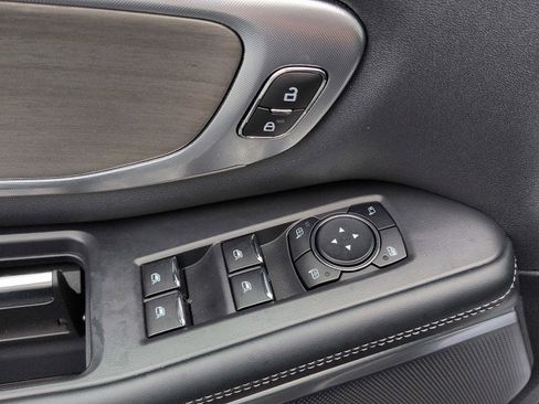Used 2025 Ford Expedition Max Platinum AWD/4WD image 14