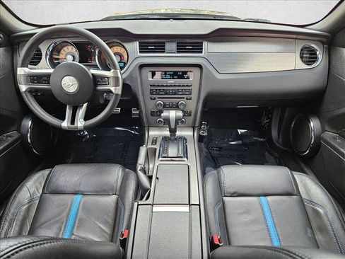 Used 2010 Ford Mustang GT Premium image 15