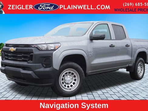 Used 2023 Chevrolet Colorado W/T image 1
