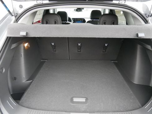 New 2026 Chevrolet Trax LT w/ Driver Confidence Package FWD image 7