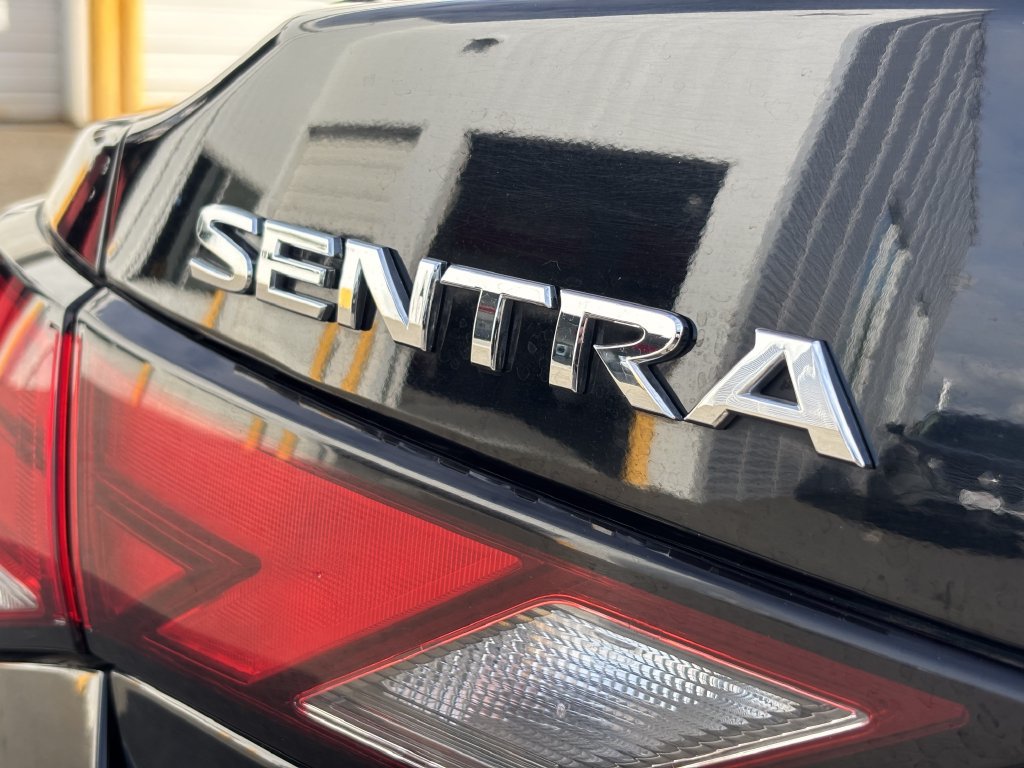 Used 2024 Nissan Sentra SV FWD image 11