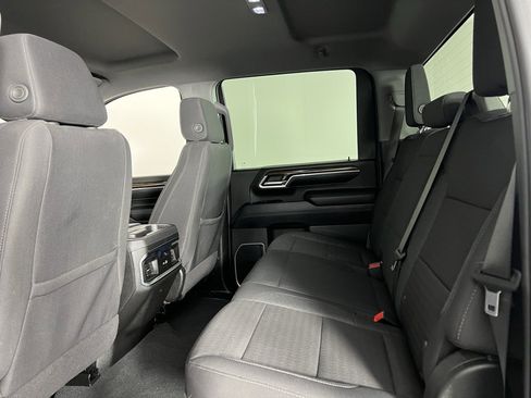 Used 2024 GMC Sierra 3500 SLE image 28