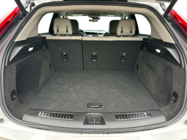 Used 2023 Cadillac XT4 Luxury FWD image 10