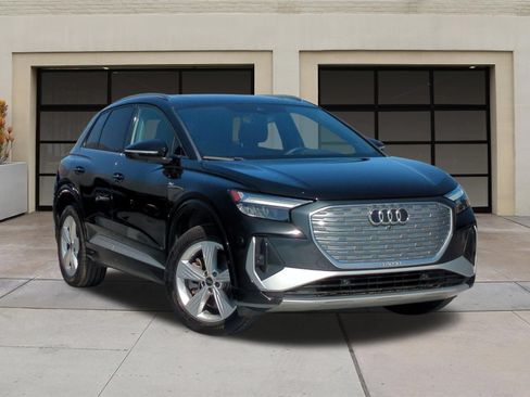 Used 2023 Audi Q4 e-tron Premium Plus w/ Premium Plus AWD/4WD image 32