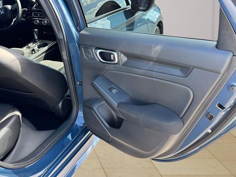 Used 2025 Honda Civic Sport image 11