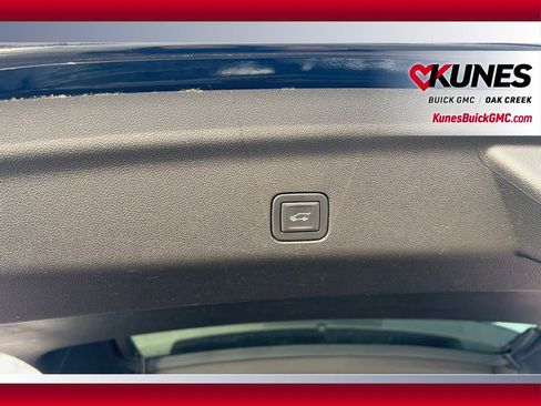 Used 2021 GMC Yukon Denali image 11