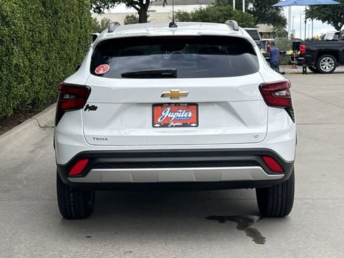 New 2026 Chevrolet Trax LT FWD image 5