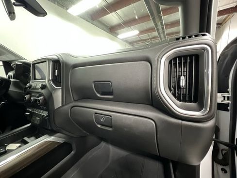 Used 2019 Chevrolet Silverado 1500 LT Trail Boss AWD/4WD image 28