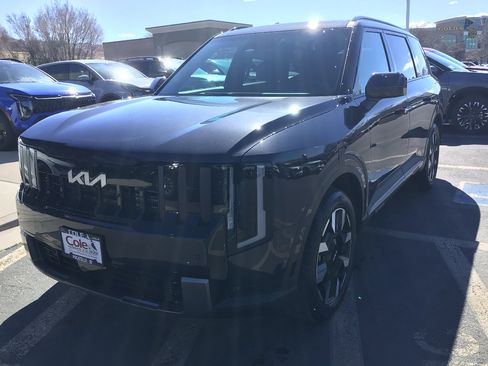 New 2027 Kia Telluride S image 2