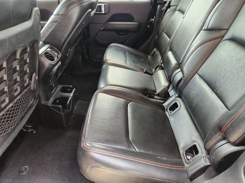 Used 2020 Jeep Gladiator Rubicon AWD/4WD image 32