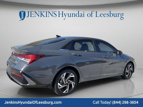 New 2026 Hyundai Elantra Limited FWD image 4