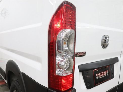 Used 2023 RAM ProMaster 2500 FWD image 9