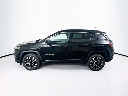 Used 2022 Jeep Compass Limited image 4