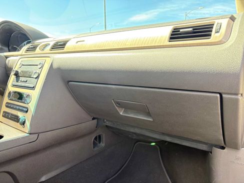 Used 2009 Mercury Sable Sedan FWD image 25