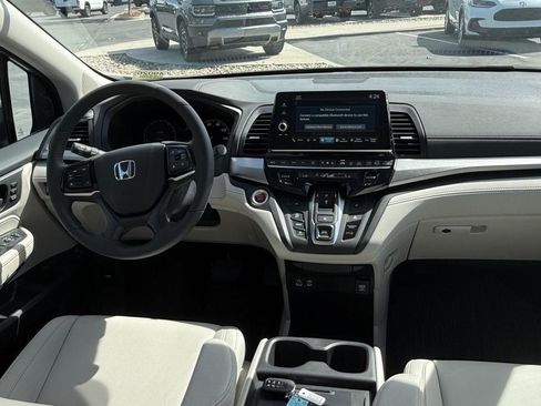 Certified 2026 Honda Odyssey EX-L image 33
