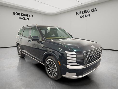Used 2026 Hyundai Palisade Calligraphy FWD image 7