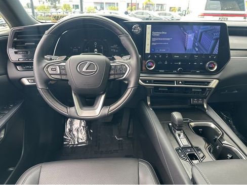 Certified 2025 Lexus RX 350h w/ Convenience Package image 13