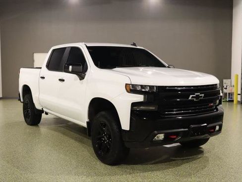 Used 2021 Chevrolet Silverado 1500 LT Trail Boss w/ Convenience Package II AWD/4WD image 1
