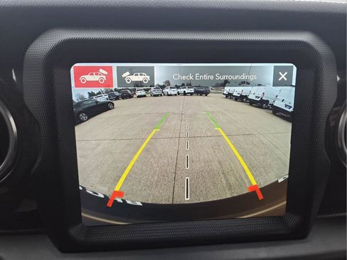 Used 2022 Jeep Wrangler Unlimited Rubicon w/ Xtreme Recon 35" Tire Package image 15