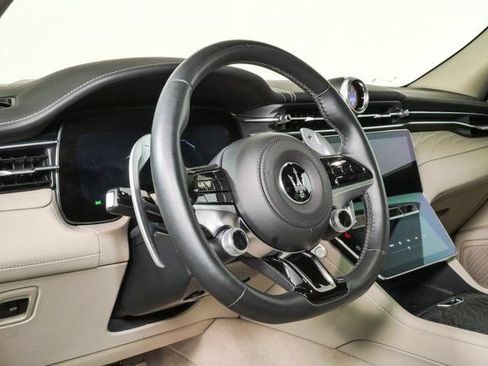 Used 2023 Maserati Grecale GT AWD/4WD image 3