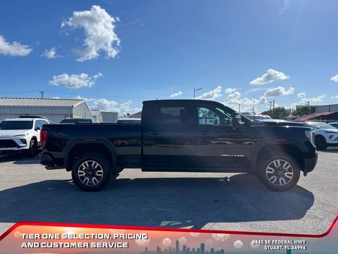 Used 2022 GMC Sierra 2500 AT4 image 8