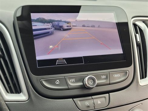Used 2024 Chevrolet Malibu LT image 19