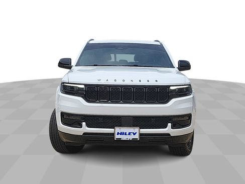 Used 2023 Jeep Wagoneer Series II RWD image 3