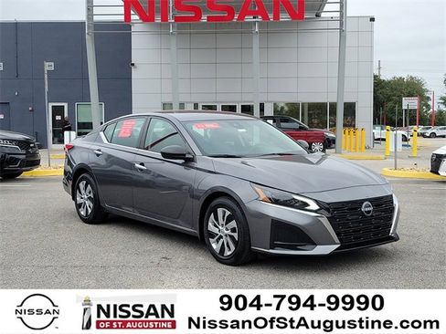 Used 2024 Nissan Altima 2.5 S image 1