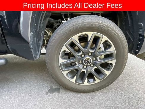 Used 2024 Toyota Tundra Limited AWD/4WD image 8