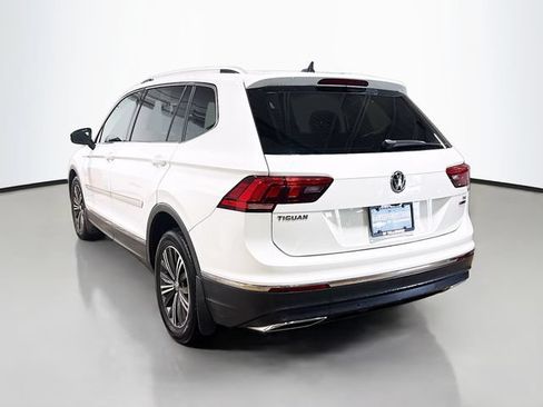 Used 2018 Volkswagen Tiguan SEL Premium AWD/4WD image 8