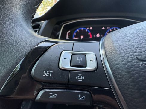 Used 2020 Volkswagen Jetta SEL image 16