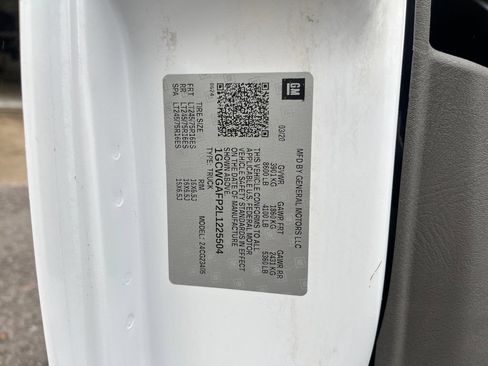Used 2020 Chevrolet Express 2500 w/ Driver Convenience Package RWD image 36