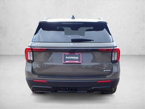 New 2026 Ford Explorer ST-Line w/ ST-Line Street Pack AWD/4WD image 3