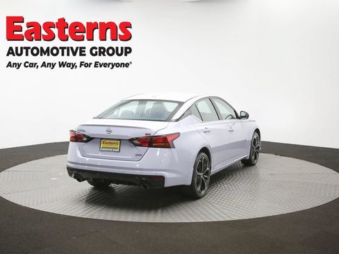 Used 2025 Nissan Altima 2.5 SR w/ SR Premium Package AWD/4WD image 40