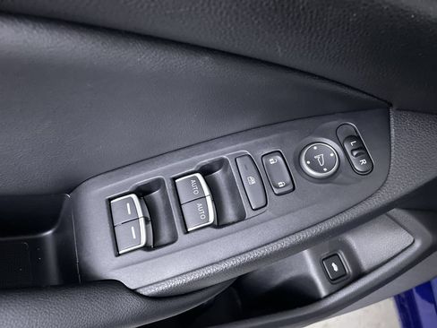 Used 2022 Honda Accord Sport image 11