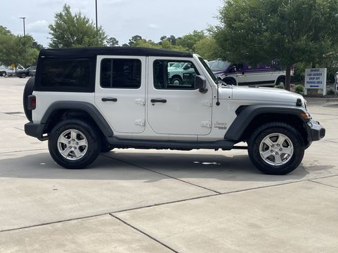 Used 2020 Jeep Wrangler Unlimited Sport S AWD/4WD image 10