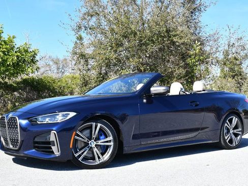 Used 2024 BMW M440i Convertible w/ Premium Package image 22
