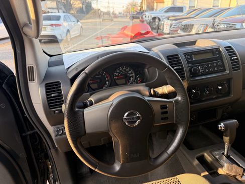 Used 2007 Nissan Frontier SE w/ Power Pkg image 12